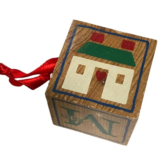 Hallmark 1987 Merry Christmas Wooden Block Christmas Ornament - Picture 5 of 5